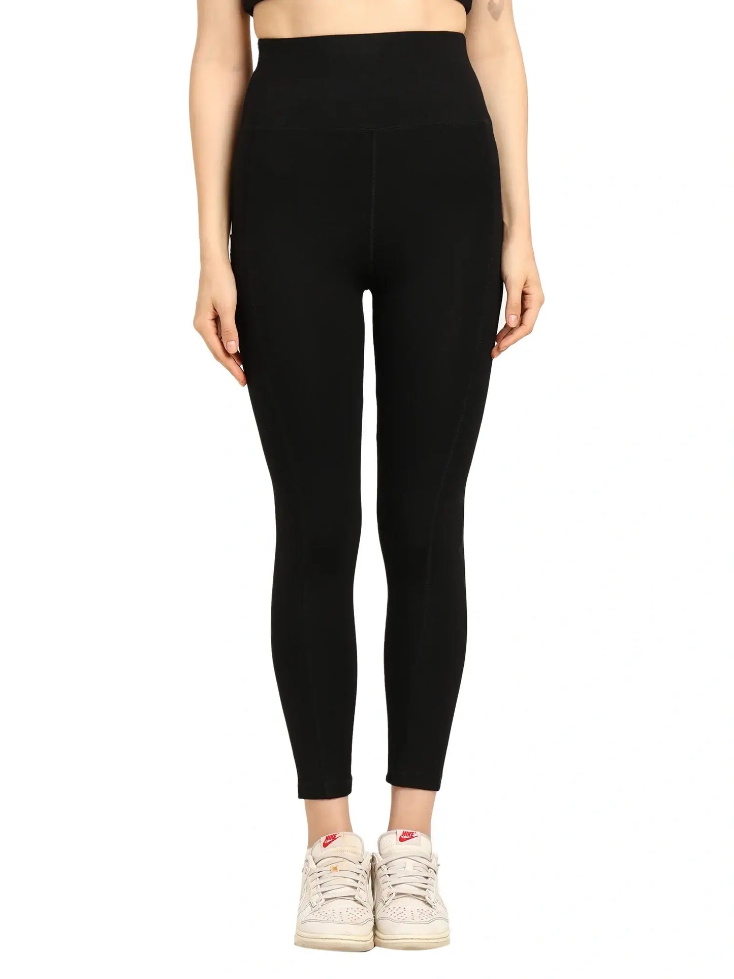 High-waist bamboo yoga pants for women, featuring a sleek design and side pocket, ideal for workouts and yoga.