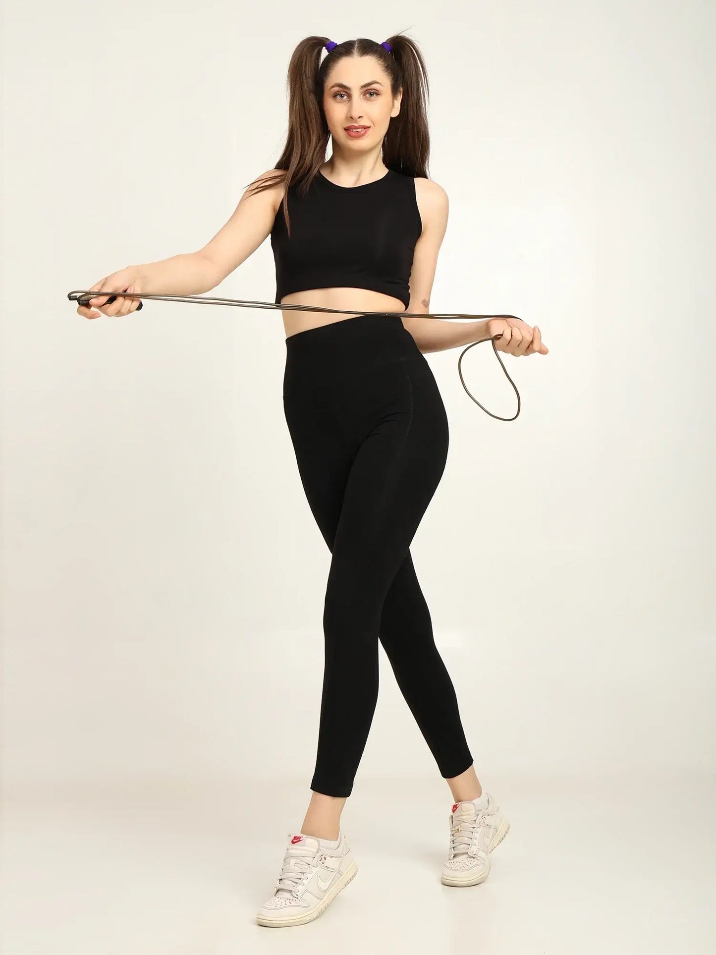 Model wearing women's high-waist bamboo yoga pants with side pocket, showcasing comfort and style.