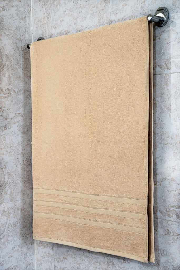 Luxuriously Soft Bamboo Bath Towel Beige