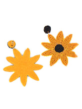 Load image into Gallery viewer, Handmade Beaded Sunflower Earrings
