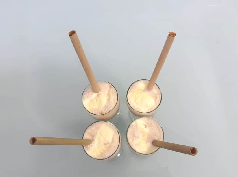 Reusable Bamboo straws Pack of 4 With Straw Cleaner