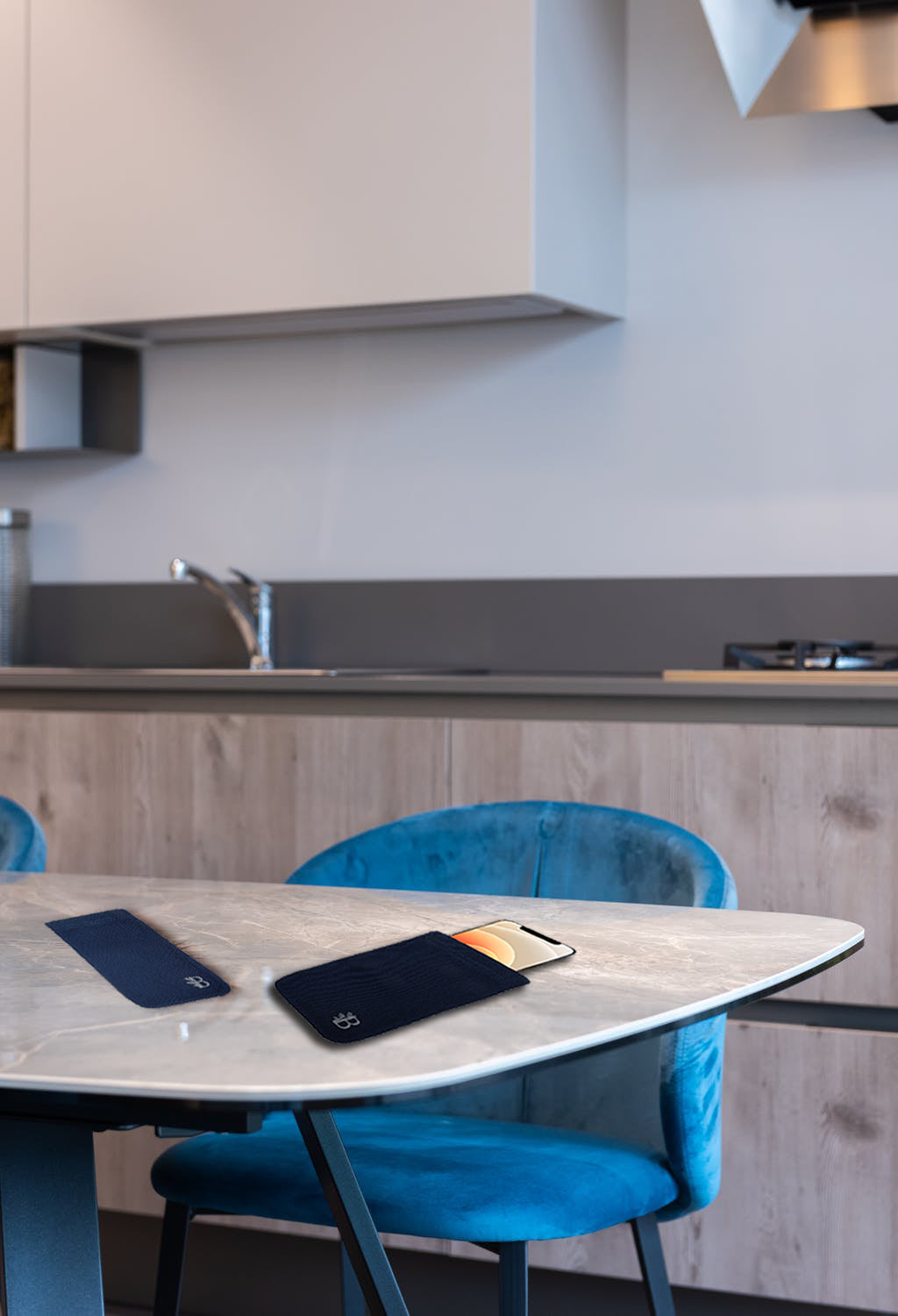 Bamboo Fabric Anti-bacterial Navy Mobile Pouch | Pack of 1